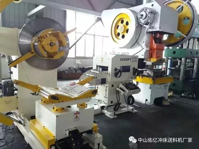 沖壓三合一送料機在汽車零部件沖壓自動化生產線運用