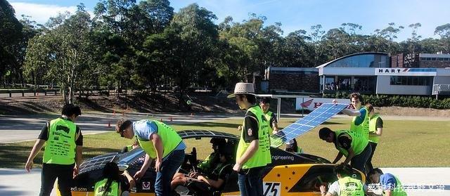 采用3D打印制造的太陽能電動車，時速60公里，可以無限續航